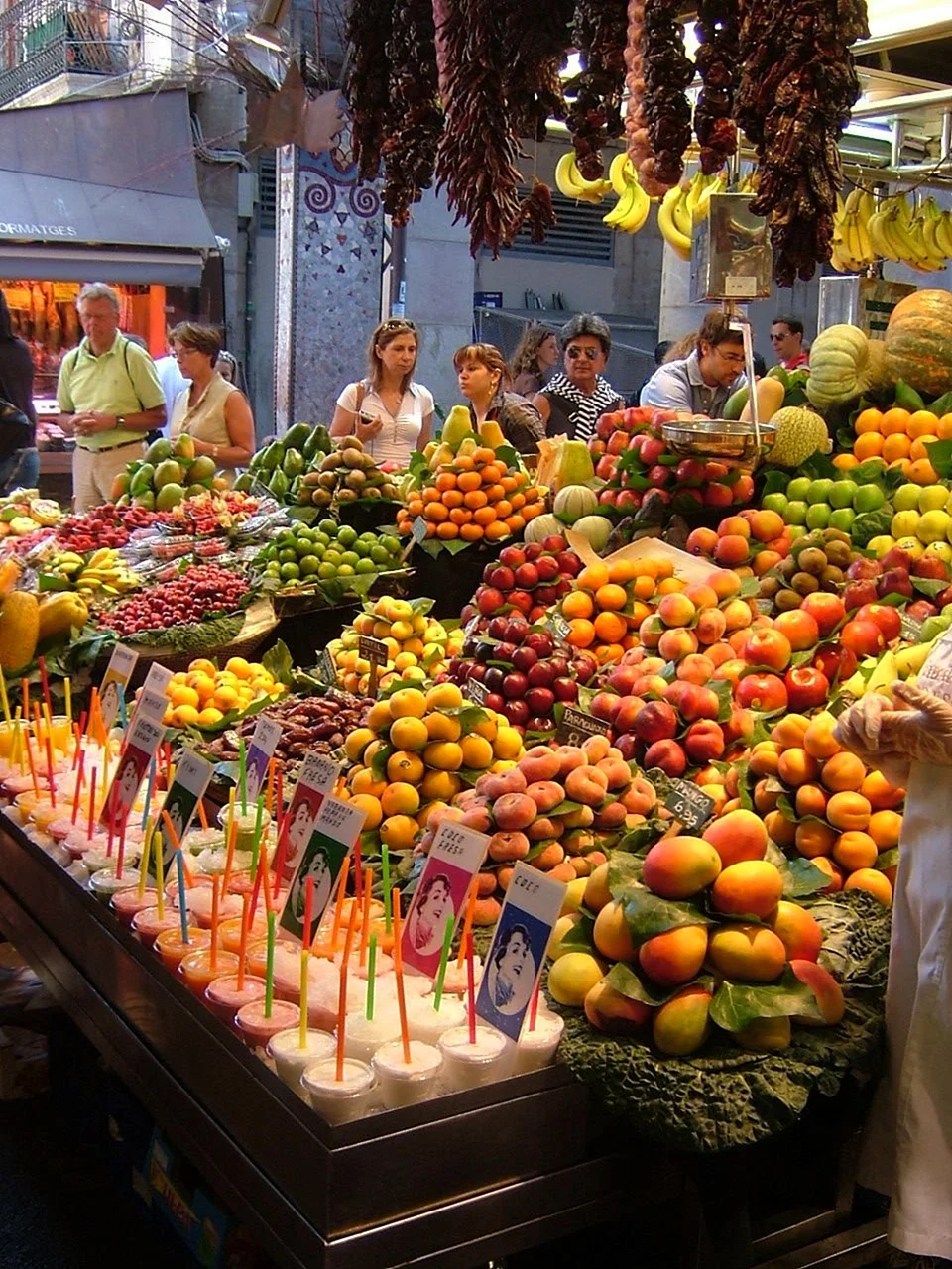 Барселона рынок Бокерия фрукты