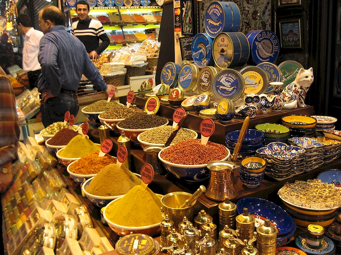 Египетский базар в Стамбуле специи