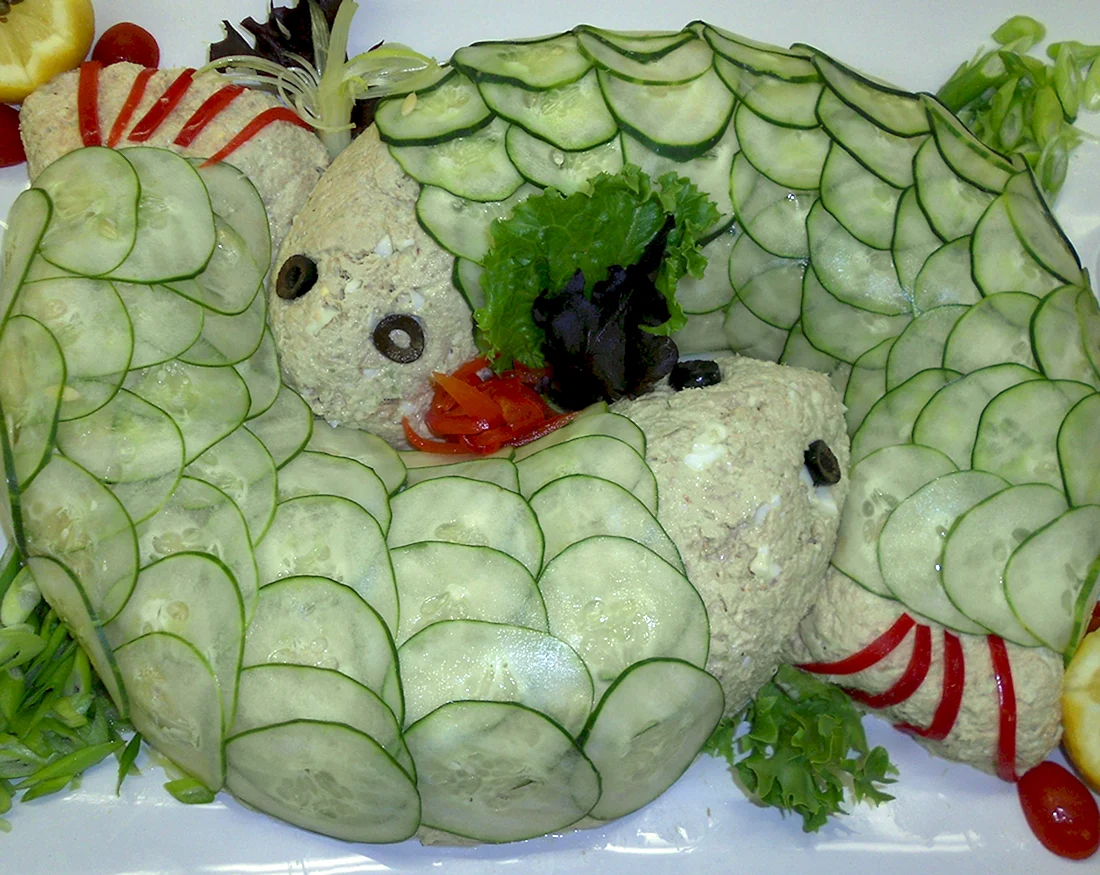 Фигурки из овощей для праздничного стола