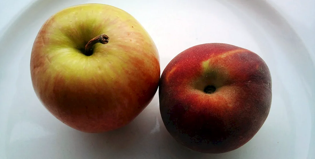 Яблоко персик