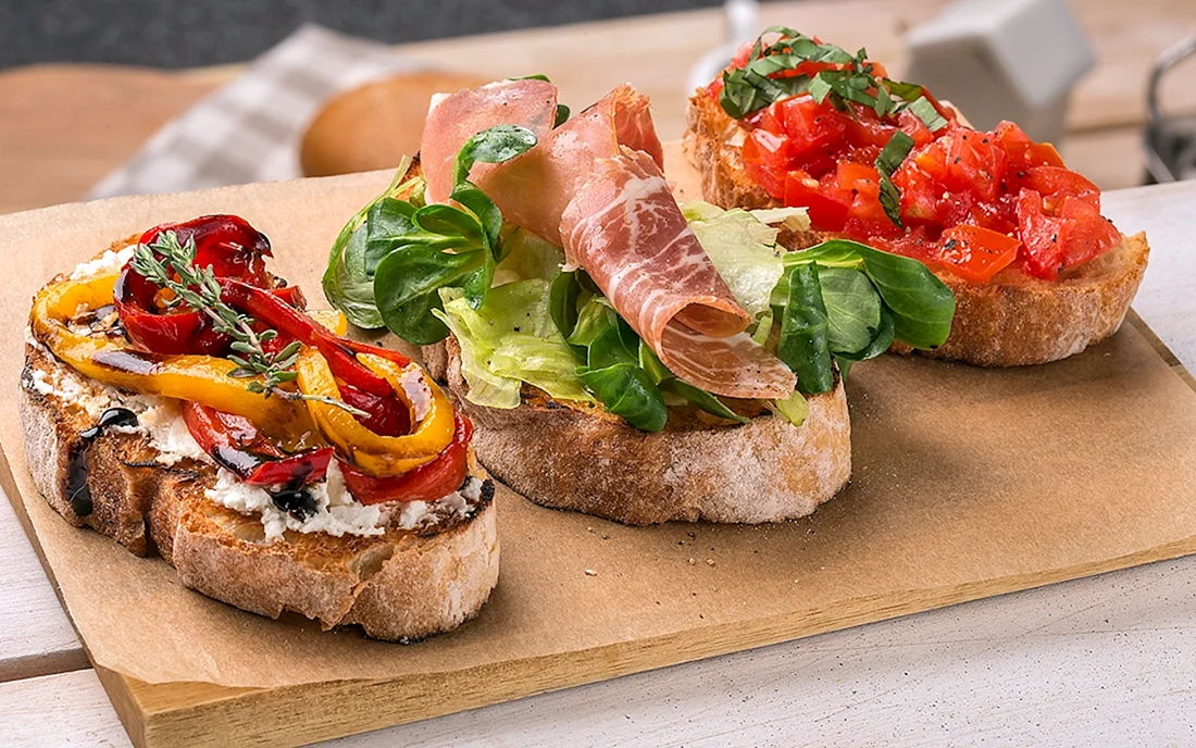 Итальянские бутерброды брускетта