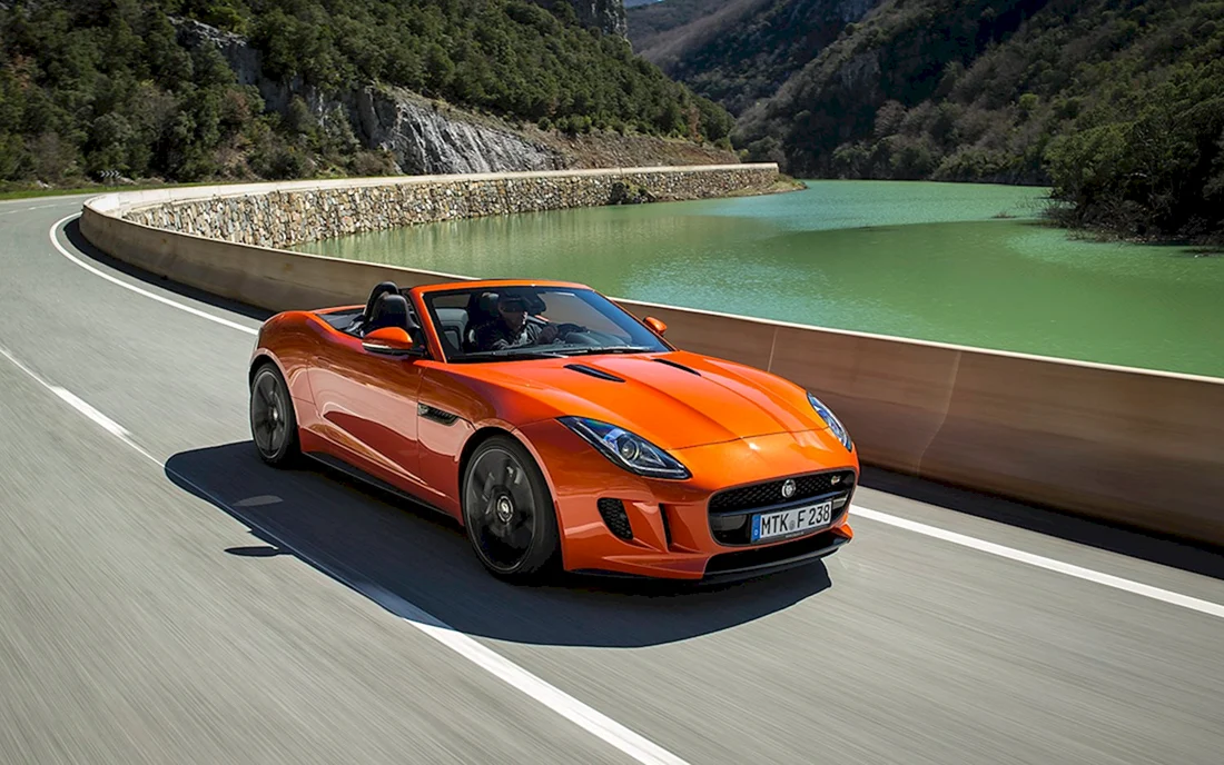 Jaguar f-Type Orange