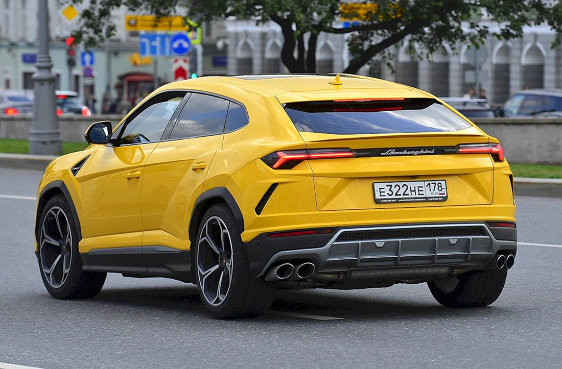 Lamborghini Urus Россия