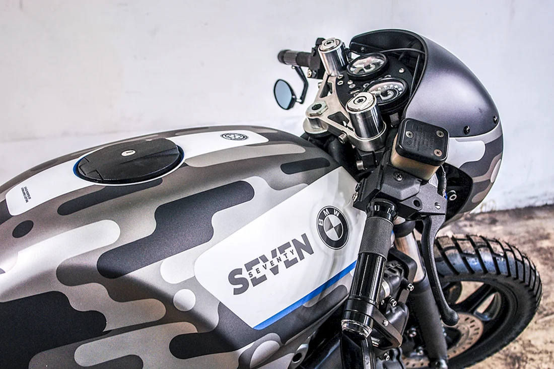 Мотоцикл BMW камуфляж