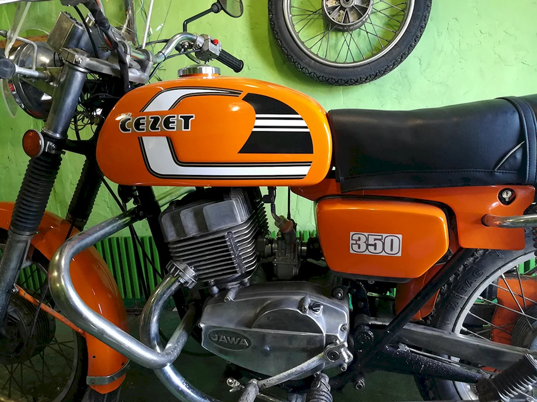 Мотоцикл Ява Чезет 350