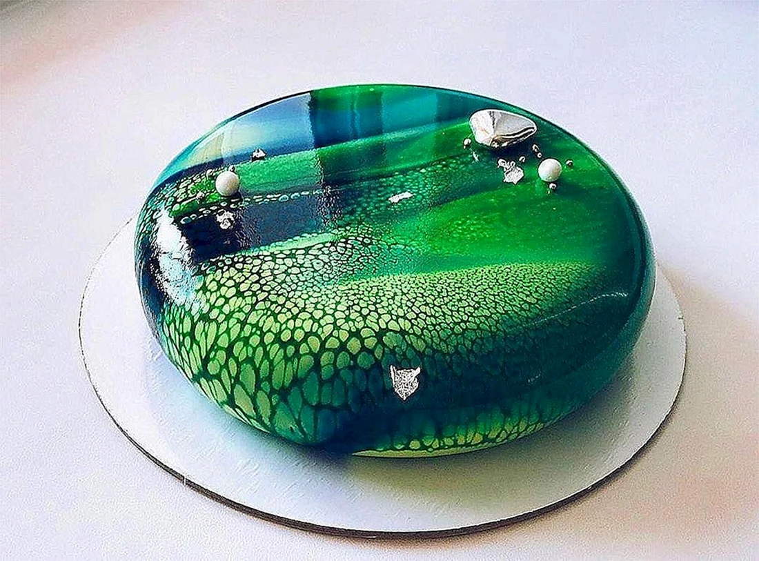 Муссовый торт с зеркальной глазурью