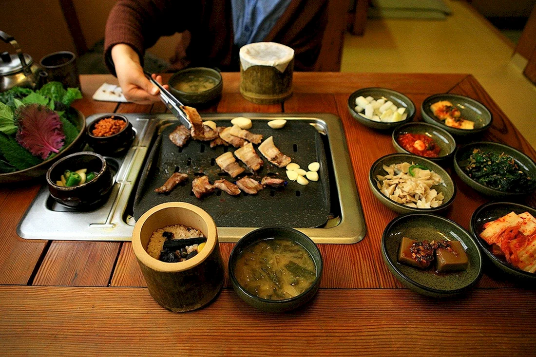 Национальное корейское блюдо в Южной Кореи