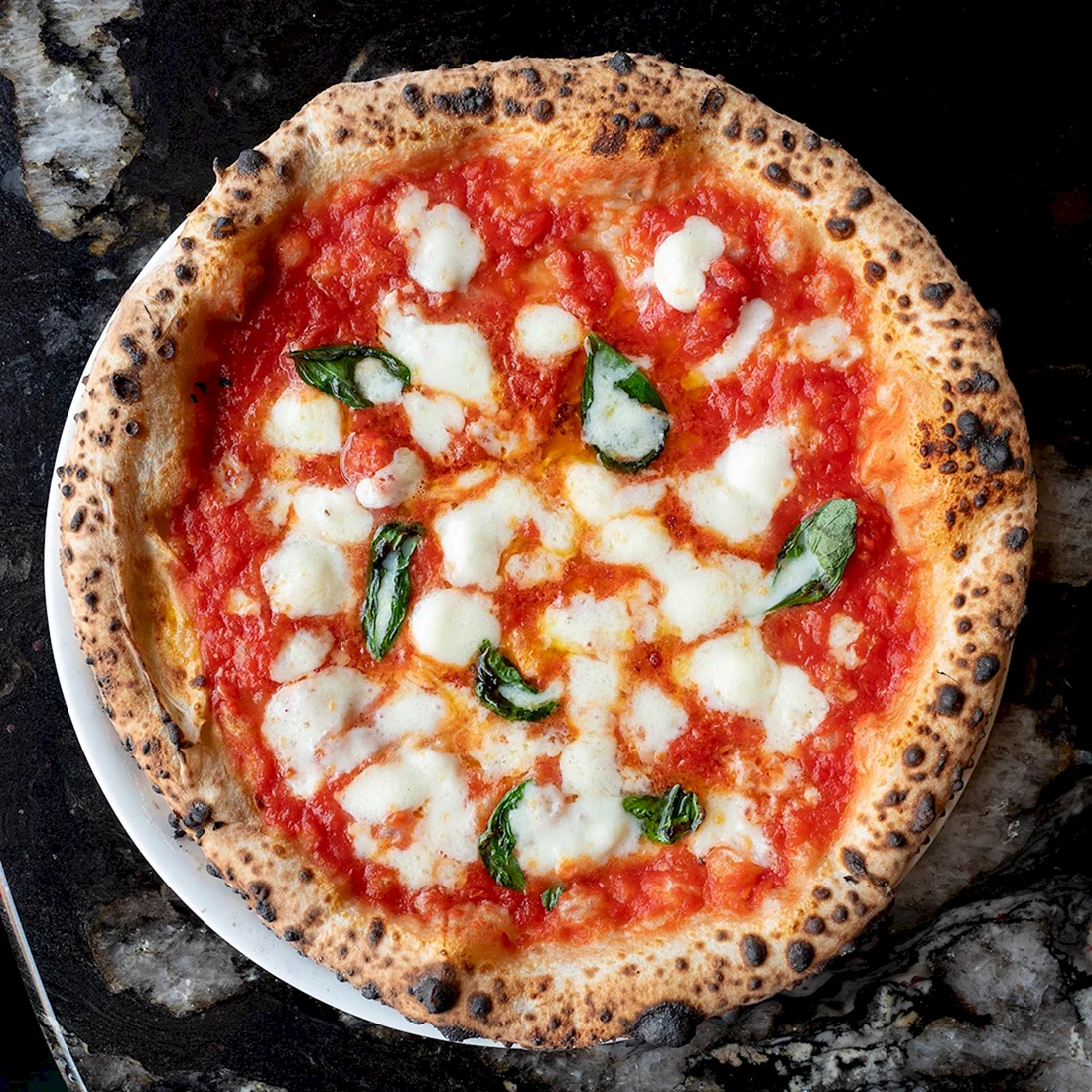 Неаполитанская пицца Маргарита