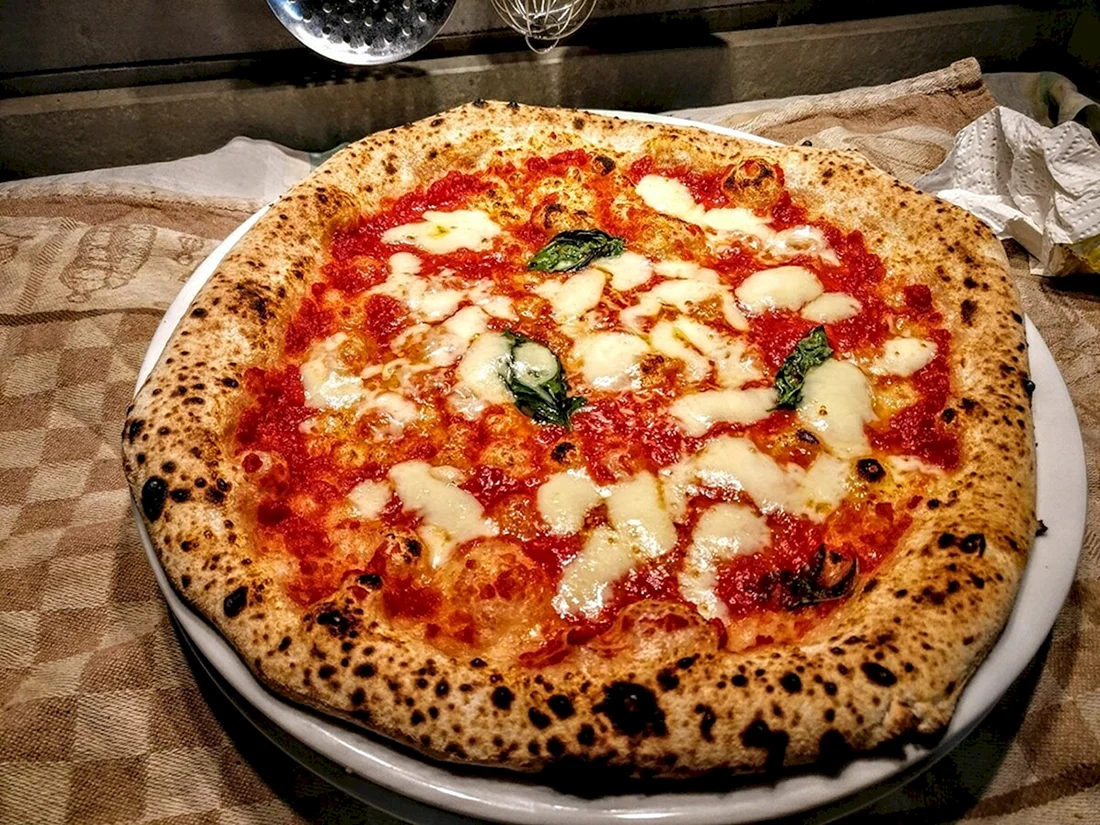 Пицца Маргарита Неаполь