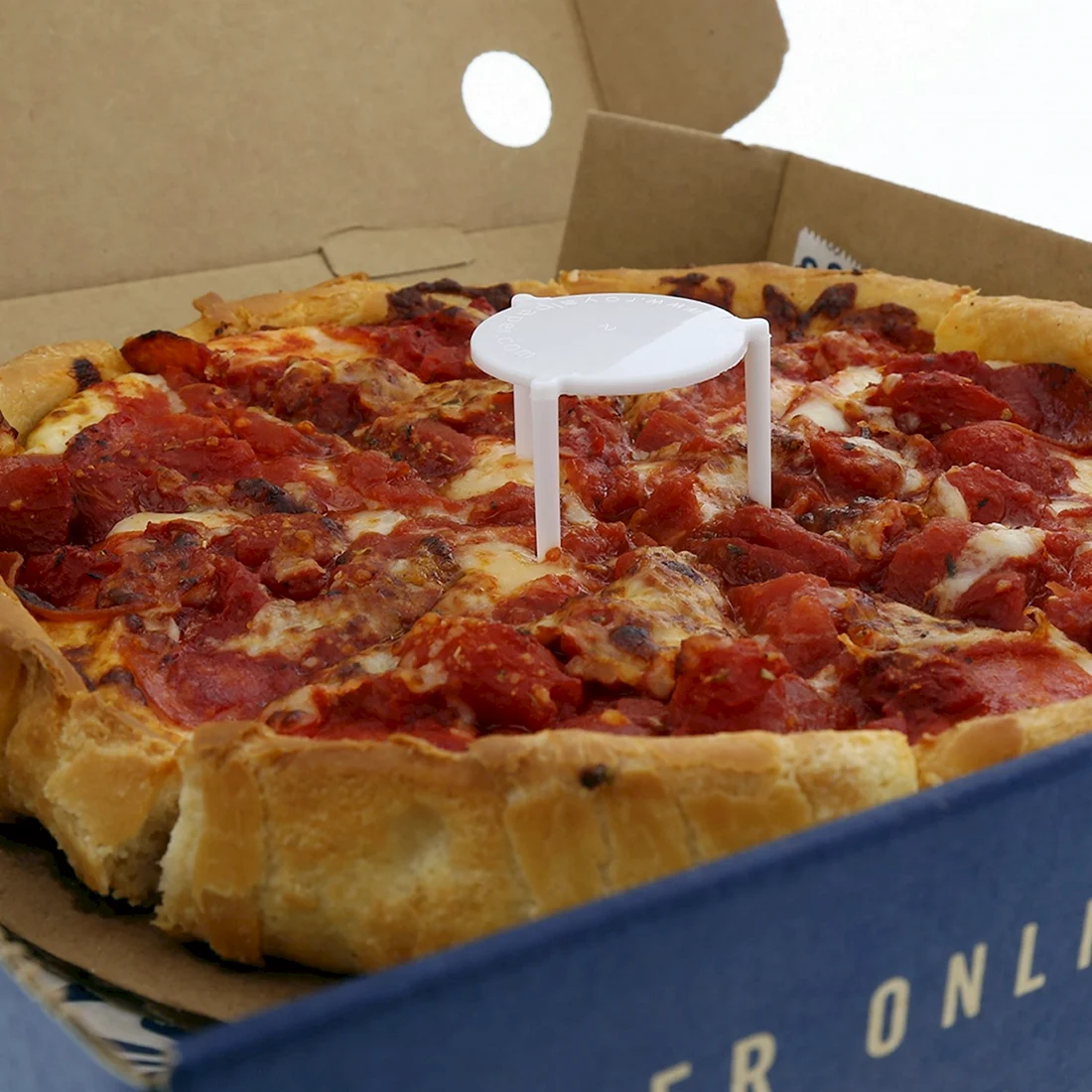 Подставка в коробку с пиццей