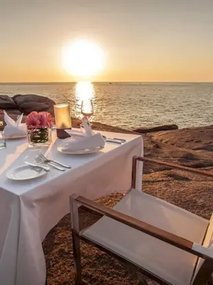 Романтический ужин на море