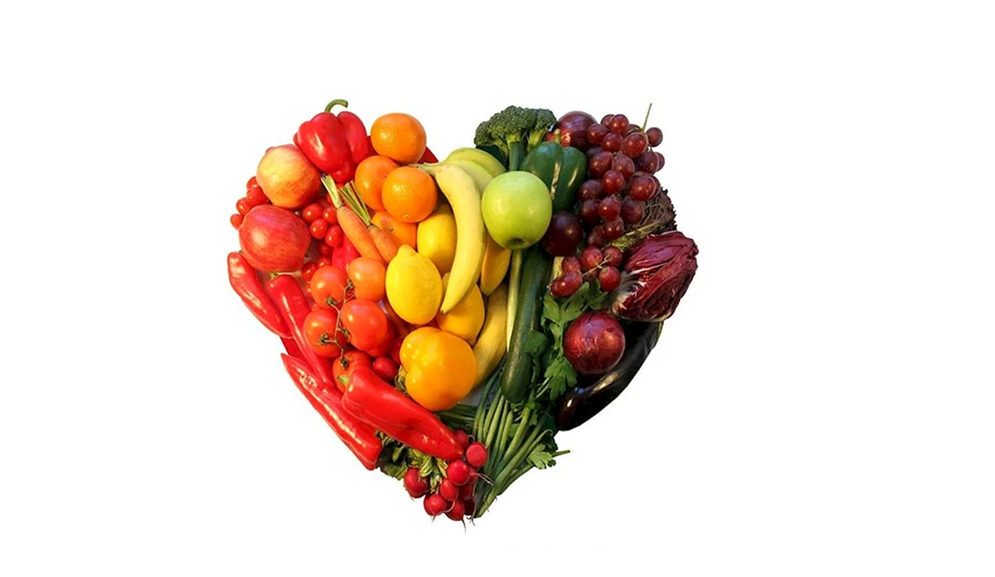 Сердце из овощей и фруктов