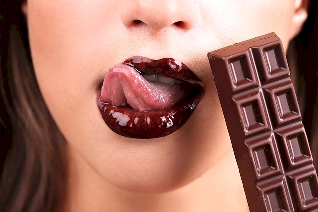 Шоколадные губы