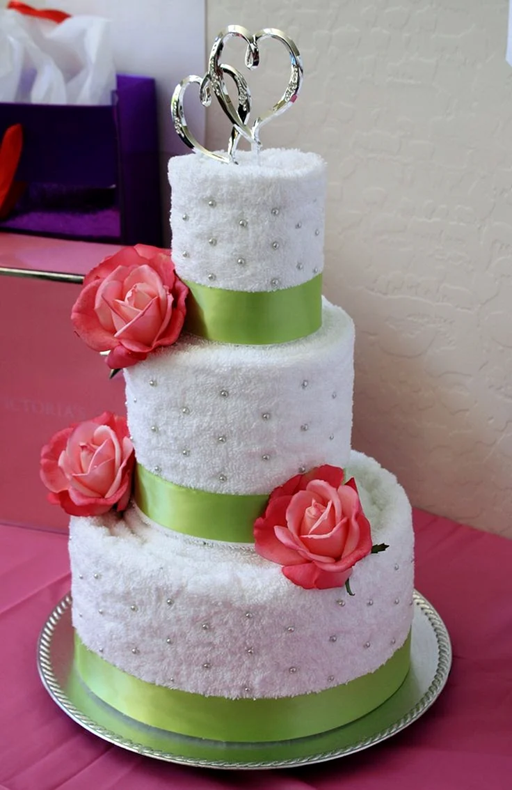 Свадебный торт из полотенец