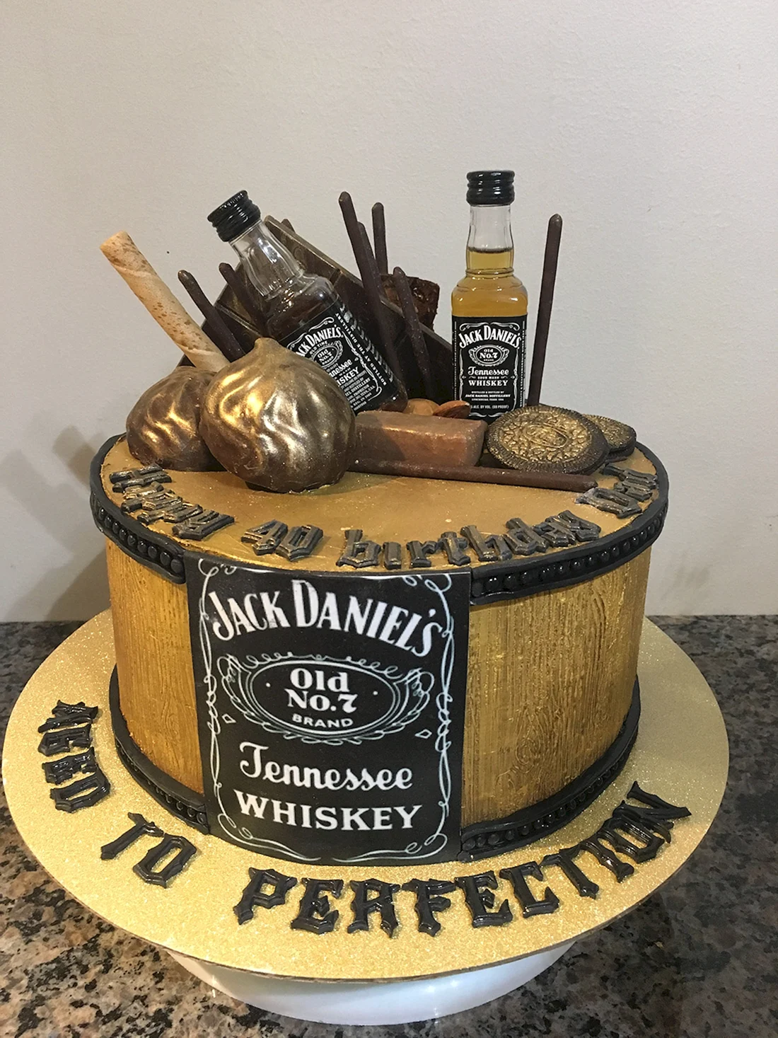 Торт для мужа на день рождения Джек Дэниэлс