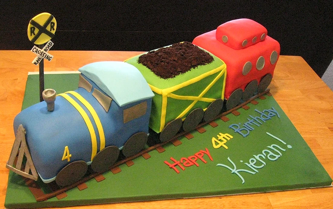 Торт с поездом