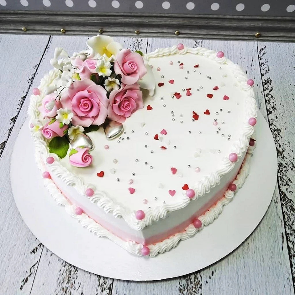 Торт сердце с цветами