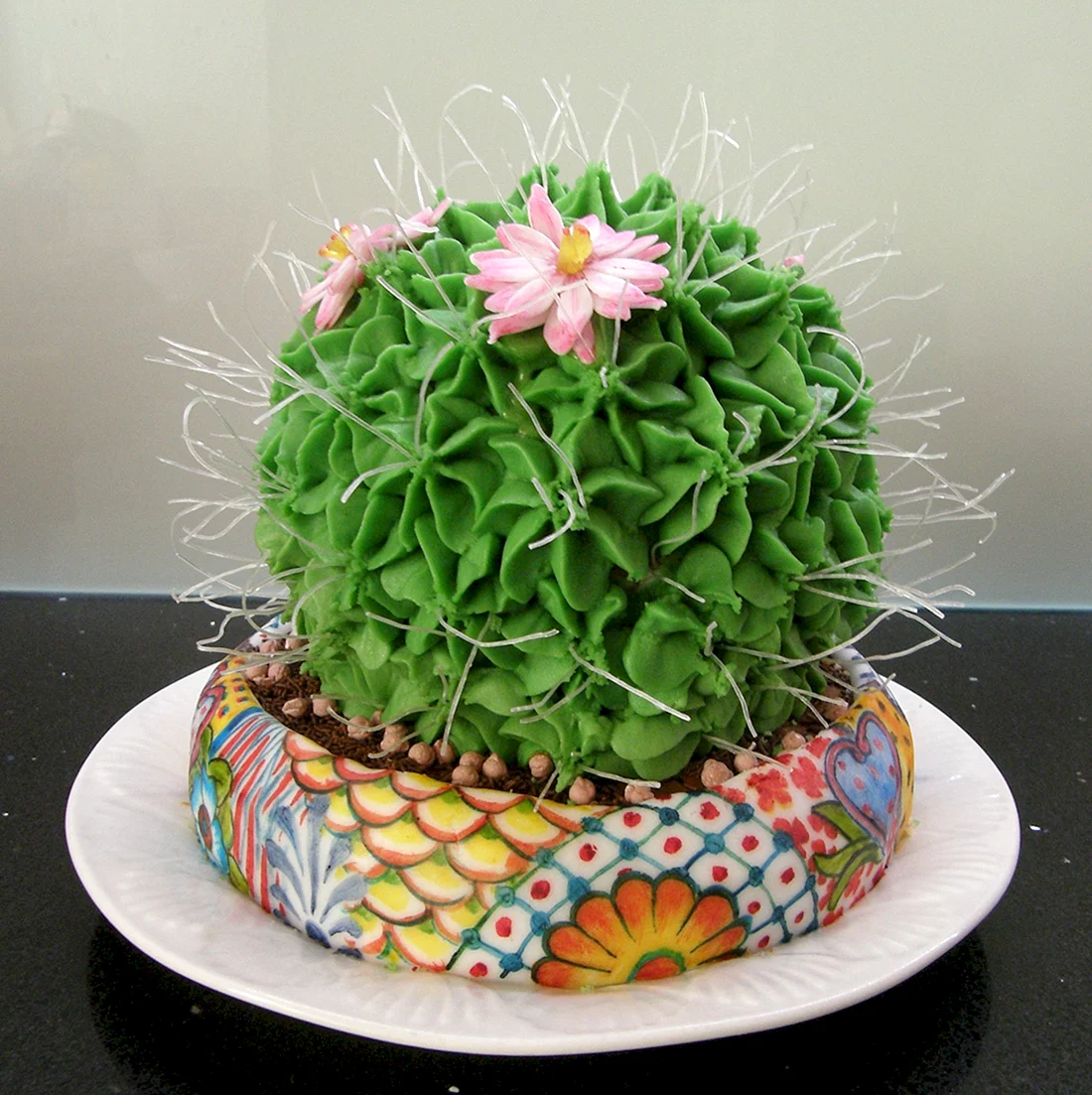 Торт в форме кактуса