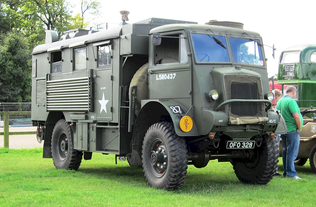 Военный грузовик Bedford