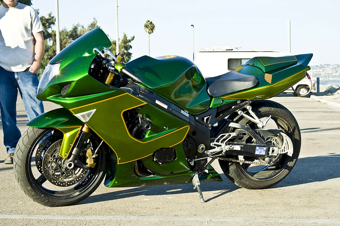 Yamaha r1 зеленый
