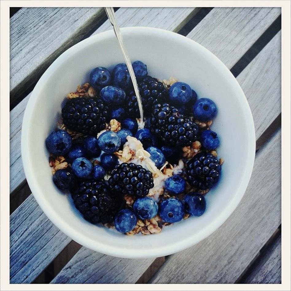 Завтрак в синих тонах
